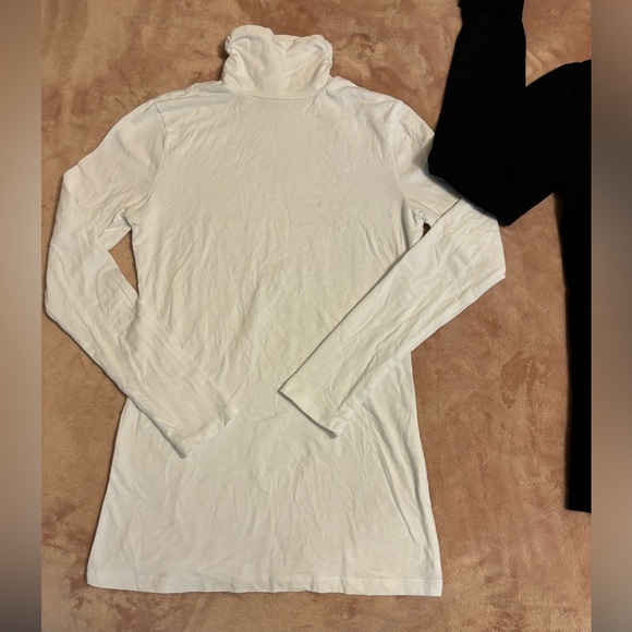 Women’s turtlenecks - Picture 3 of 3